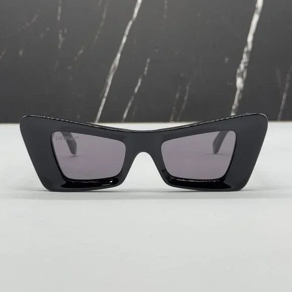 NEW OFF-WHITE SUNGLASSES, BLACK CAT EYE WOMEN EYEWEAR OFF-WHITE ACCRA 007 BLACK